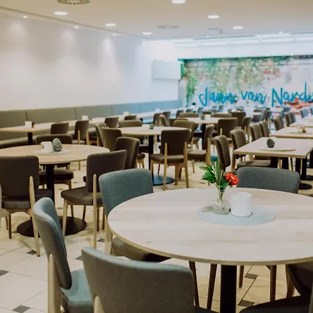 Jann Von Hotel