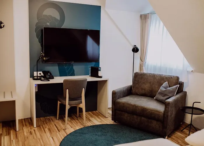 Jann Von 4* נורדרני